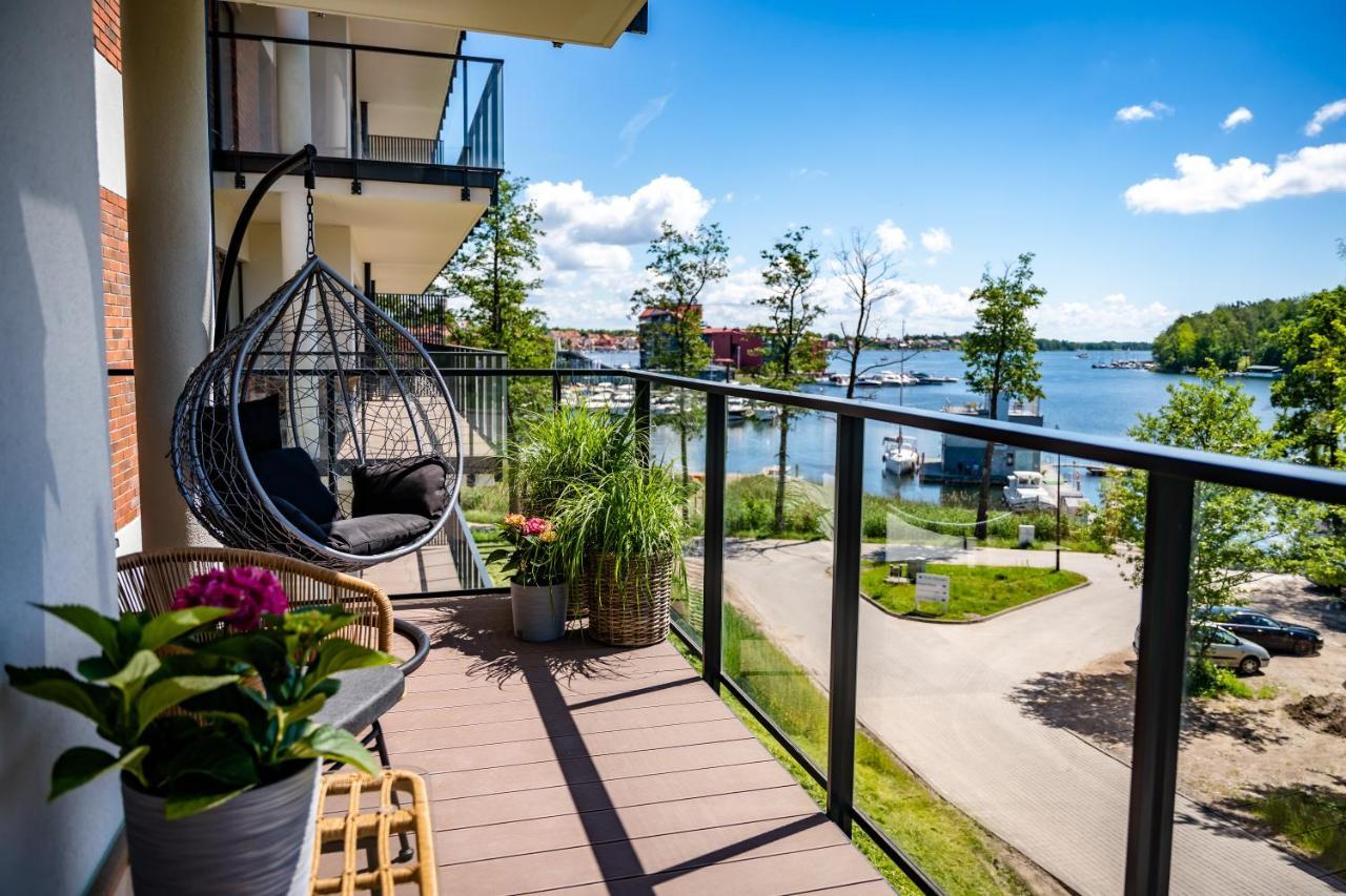 Apartamenty W Zatoce Mikołajki Exteriör bild