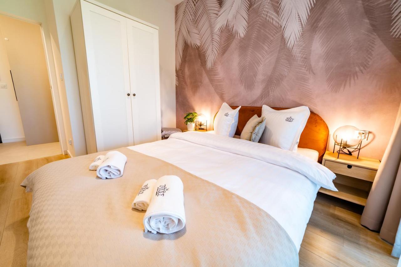 Apartamenty W Zatoce Mikołajki Exteriör bild