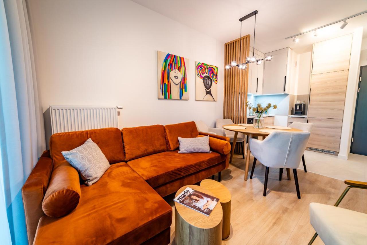 Apartamenty W Zatoce Mikołajki Exteriör bild