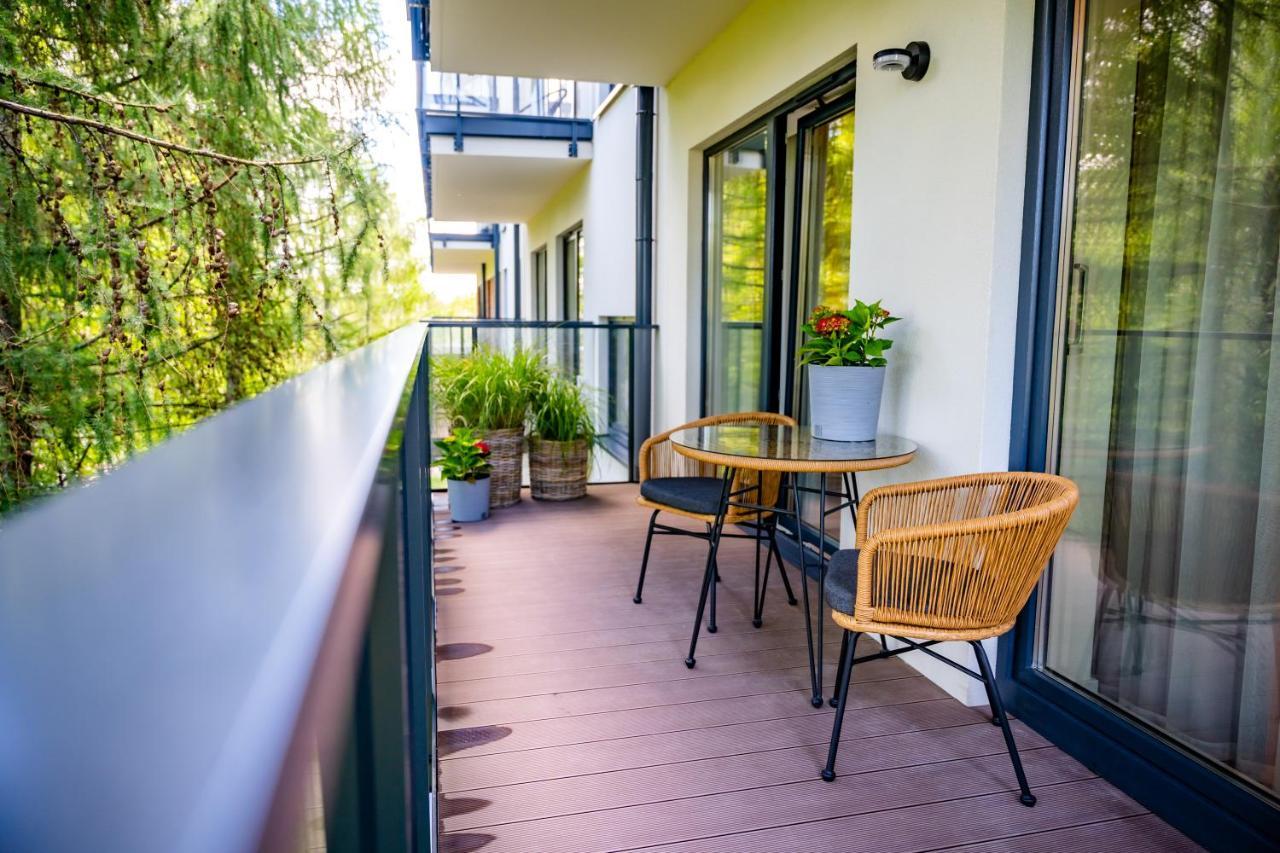 Apartamenty W Zatoce Mikołajki Exteriör bild