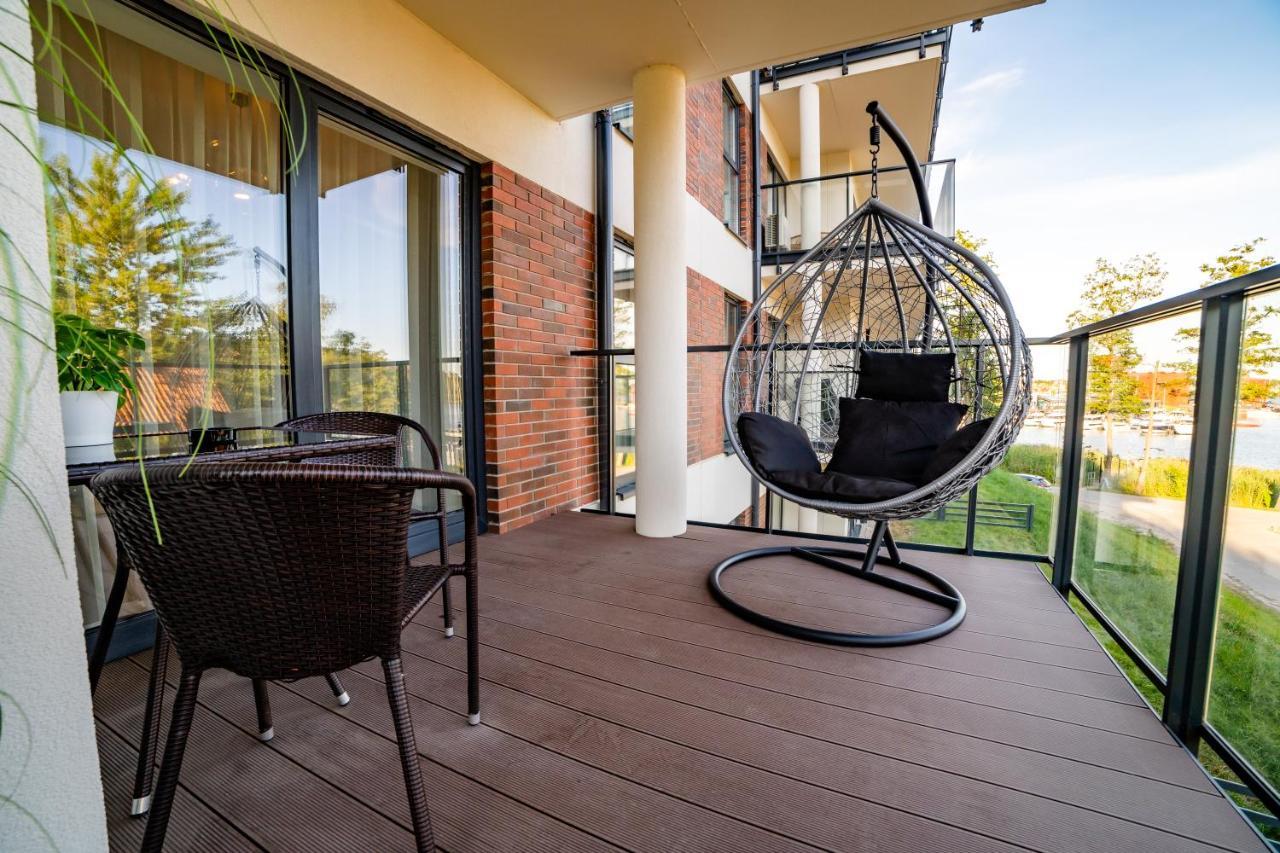 Apartamenty W Zatoce Mikołajki Exteriör bild