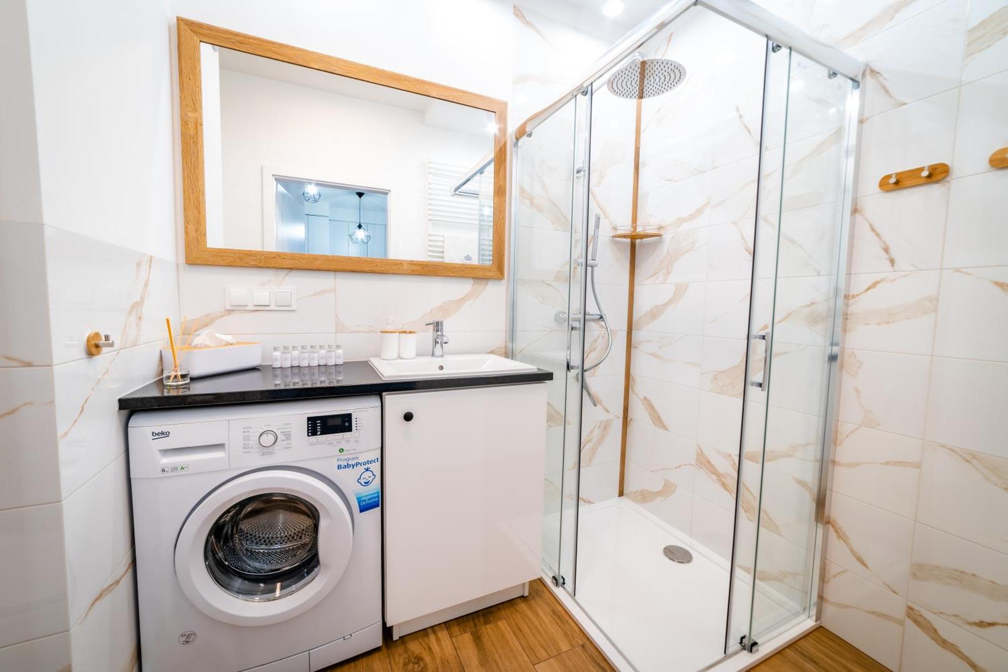 Apartamenty W Zatoce Mikołajki Exteriör bild