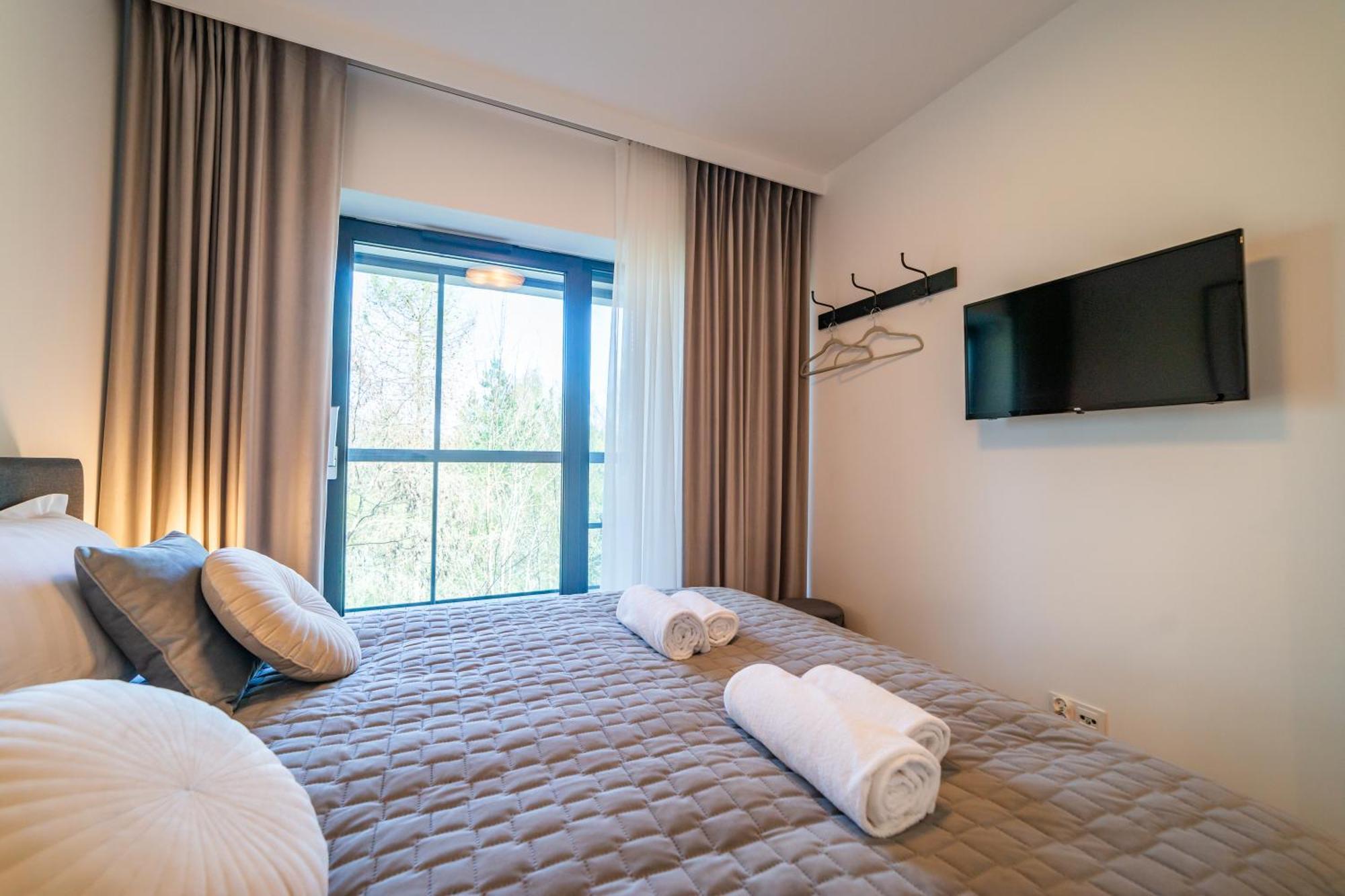 Apartamenty W Zatoce Mikołajki Exteriör bild