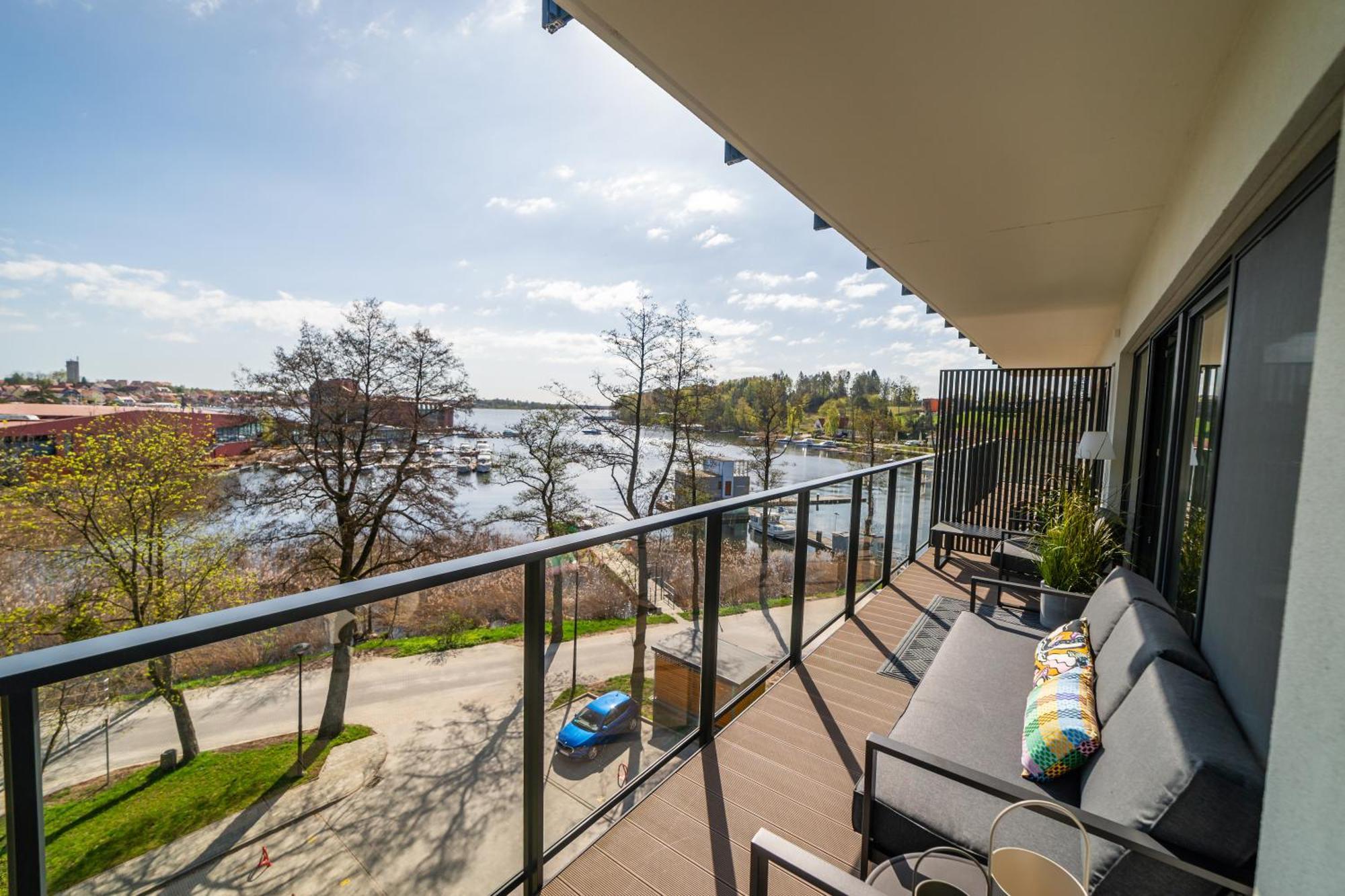 Apartamenty W Zatoce Mikołajki Exteriör bild