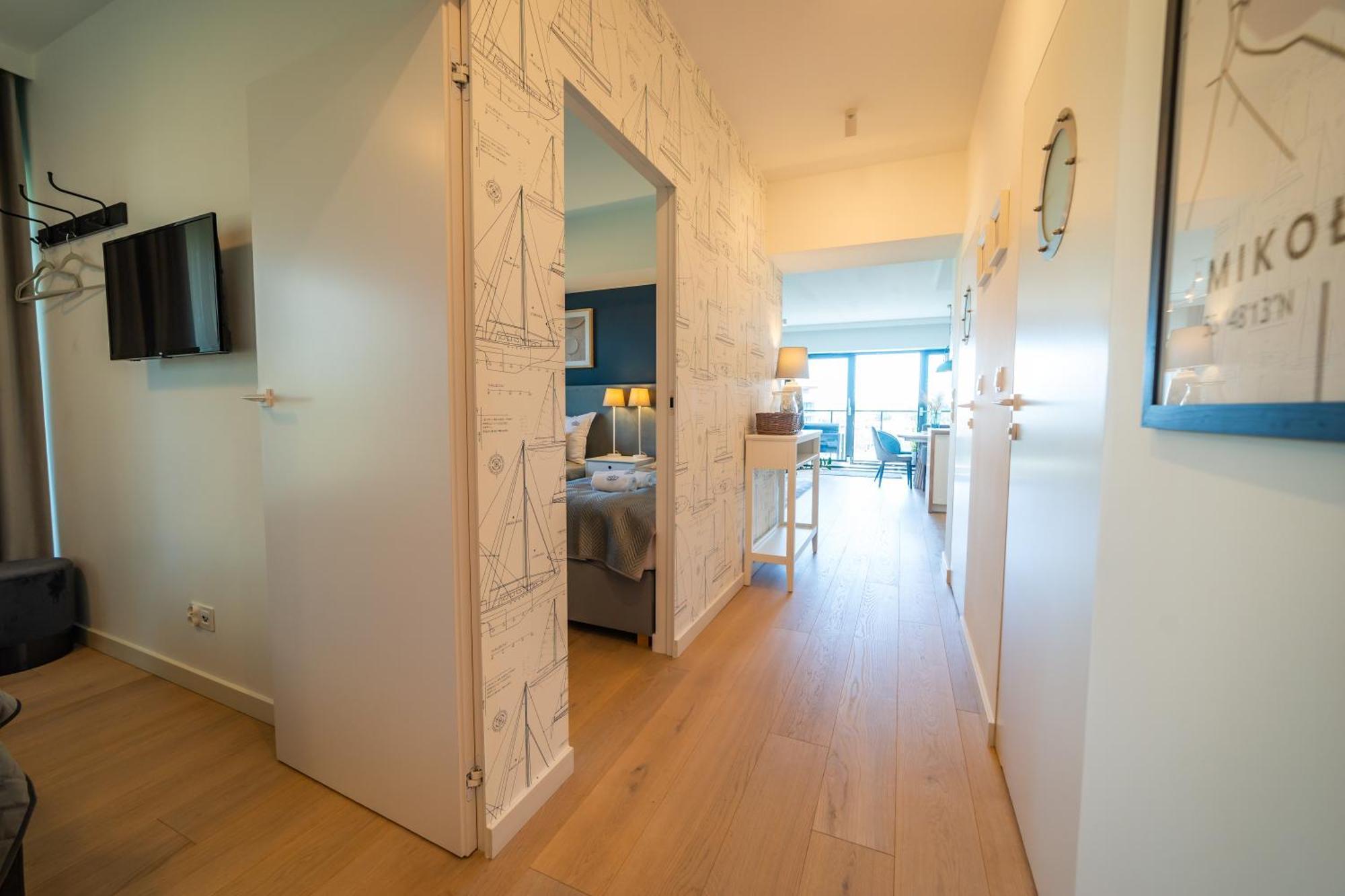 Apartamenty W Zatoce Mikołajki Exteriör bild